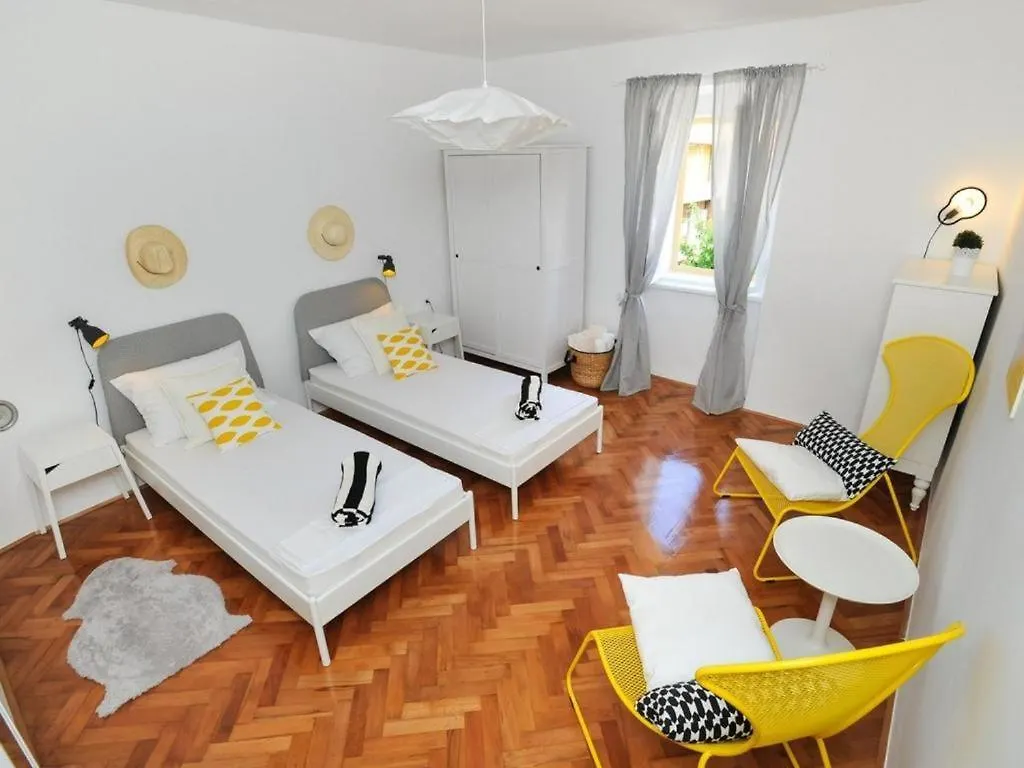 Downtown Apartment Tango Zadar 0*,  Croatia