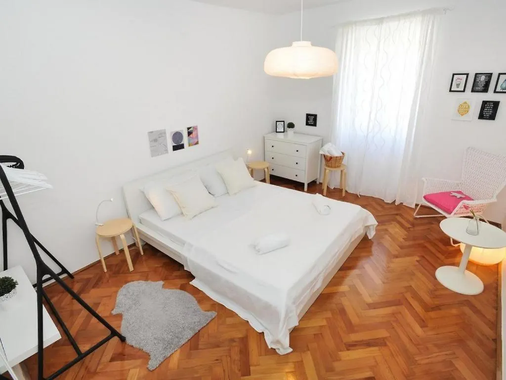 Downtown Apartment Tango Zadar Chorwacja